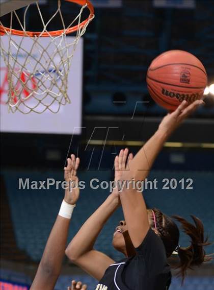 Thumbnail 1 in Harding University vs. Williams (NCHSAA 3A Final) photogallery.