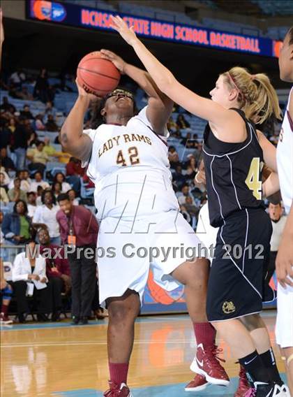 Thumbnail 3 in Harding University vs. Williams (NCHSAA 3A Final) photogallery.