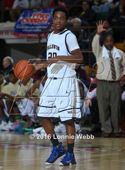 Thumbnail 2 in Middletown vs. Baldwin (NYSPHSAA Class AA Semifinal) photogallery.