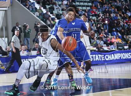 Thumbnail 2 in Middletown vs. Baldwin (NYSPHSAA Class AA Semifinal) photogallery.