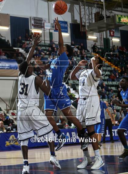 Thumbnail 2 in Middletown vs. Baldwin (NYSPHSAA Class AA Semifinal) photogallery.