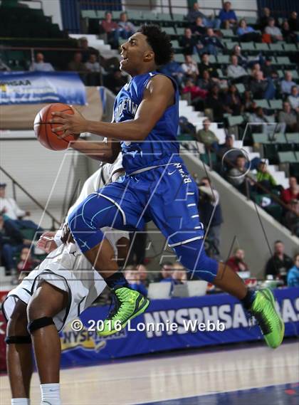 Thumbnail 3 in Middletown vs. Baldwin (NYSPHSAA Class AA Semifinal) photogallery.