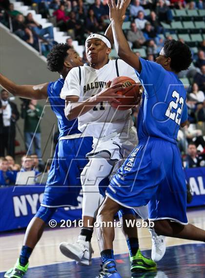 Thumbnail 3 in Middletown vs. Baldwin (NYSPHSAA Class AA Semifinal) photogallery.