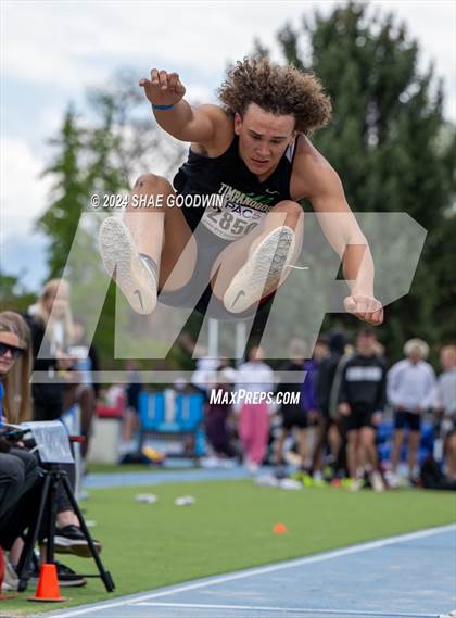 Thumbnail 2 in BYU Invitational (Long Jump) photogallery.