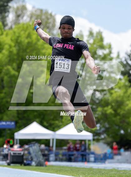 Thumbnail 1 in BYU Invitational (Long Jump) photogallery.