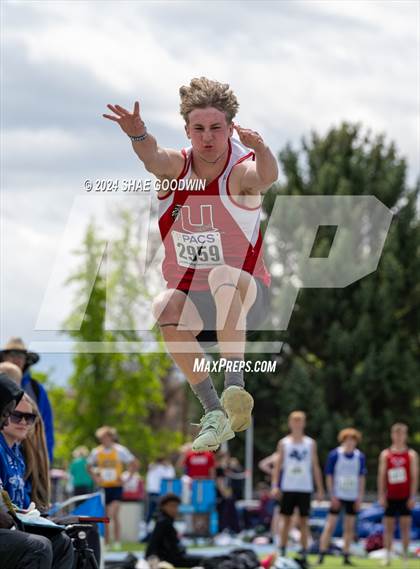 Thumbnail 1 in BYU Invitational (Long Jump) photogallery.