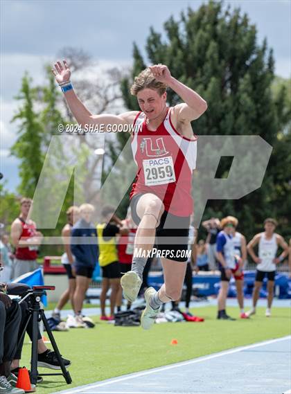 Thumbnail 2 in BYU Invitational (Long Jump) photogallery.