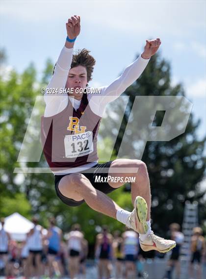Thumbnail 1 in BYU Invitational (Long Jump) photogallery.