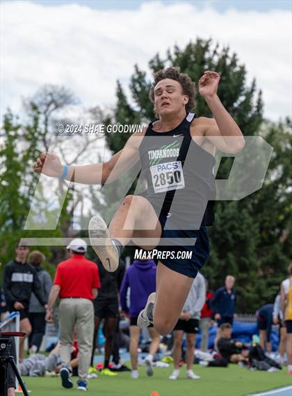 Thumbnail 2 in BYU Invitational (Long Jump) photogallery.