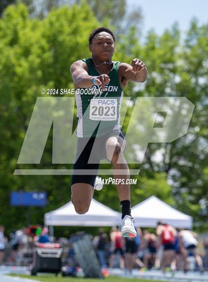 Thumbnail 3 in BYU Invitational (Long Jump) photogallery.