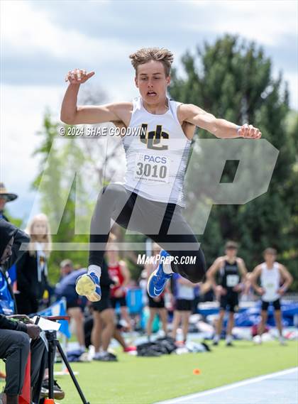 Thumbnail 3 in BYU Invitational (Long Jump) photogallery.
