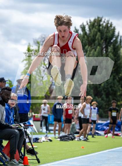 Thumbnail 3 in BYU Invitational (Long Jump) photogallery.