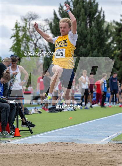 Thumbnail 3 in BYU Invitational (Long Jump) photogallery.