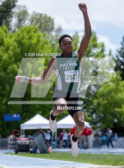 Thumbnail 3 in BYU Invitational (Long Jump) photogallery.