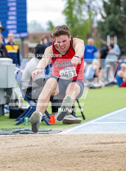 Thumbnail 3 in BYU Invitational (Long Jump) photogallery.