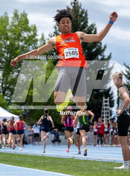 Thumbnail 3 in BYU Invitational (Long Jump) photogallery.