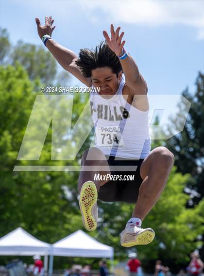 Thumbnail 2 in BYU Invitational (Long Jump) photogallery.