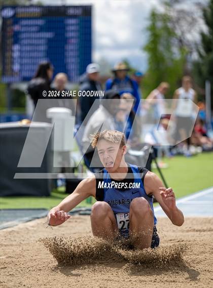 Thumbnail 3 in BYU Invitational (Long Jump) photogallery.