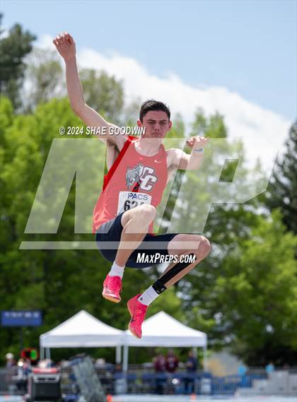 Thumbnail 3 in BYU Invitational (Long Jump) photogallery.