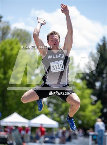 Thumbnail 2 in BYU Invitational (Long Jump) photogallery.