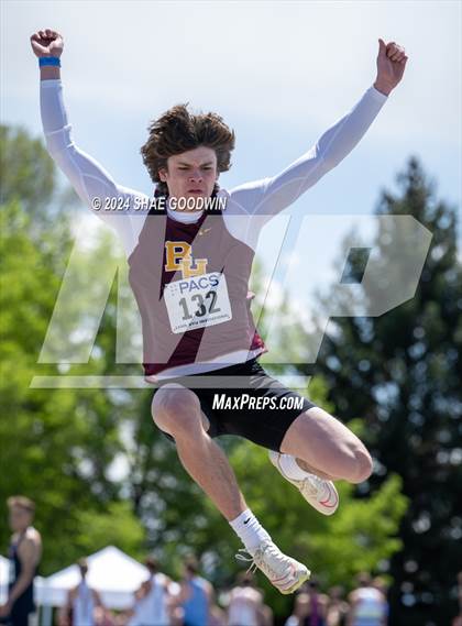 Thumbnail 3 in BYU Invitational (Long Jump) photogallery.