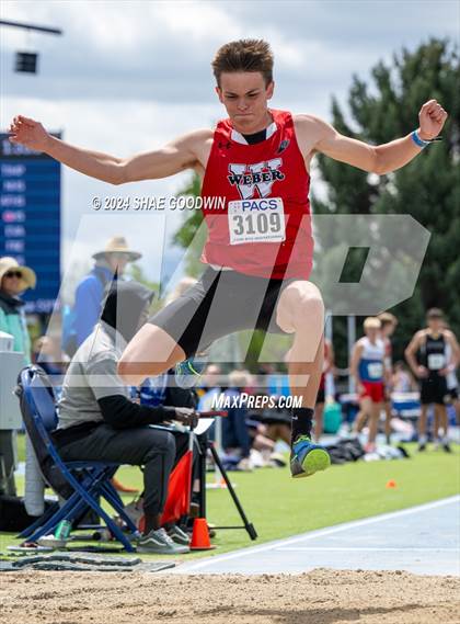 Thumbnail 2 in BYU Invitational (Long Jump) photogallery.