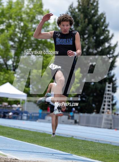 Thumbnail 3 in BYU Invitational (Long Jump) photogallery.