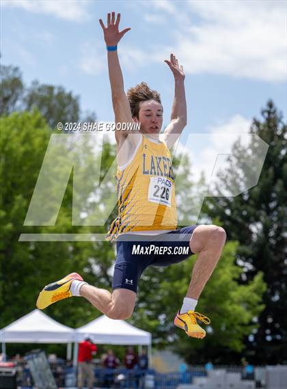 Thumbnail 2 in BYU Invitational (Long Jump) photogallery.