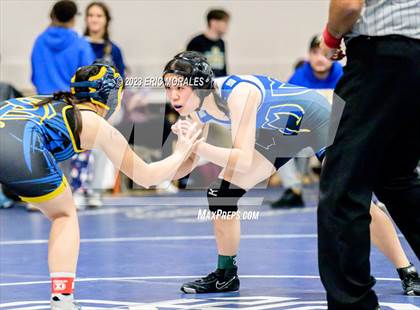 Thumbnail 3 in CIF SDS Division I Championship photogallery.