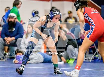 Thumbnail 3 in CIF SDS Division I Championship photogallery.