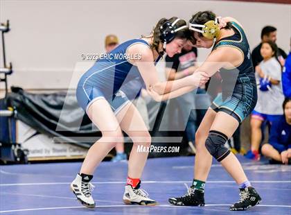 Thumbnail 3 in CIF SDS Division I Championship photogallery.