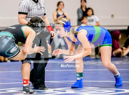 Thumbnail 2 in CIF SDS Division I Championship photogallery.