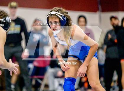 Thumbnail 3 in CIF SDS Division I Championship photogallery.