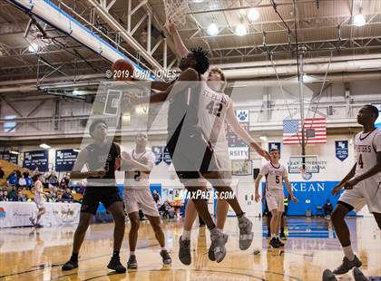 Thumbnail 3 in St. Peter's Prep vs Rutgers Prep (Metro Classic) photogallery.
