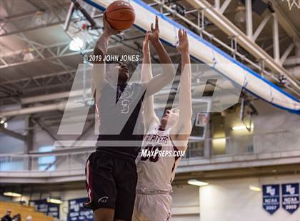 Thumbnail 2 in St. Peter's Prep vs Rutgers Prep (Metro Classic) photogallery.