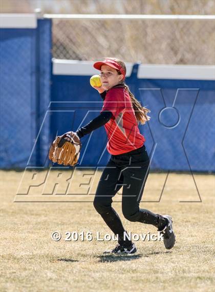 Thumbnail 1 in Taos vs. Hatch Valley (Lady Horsemen Invitational) photogallery.