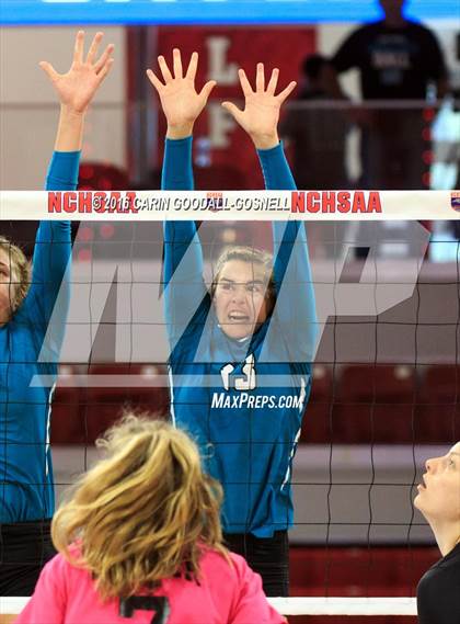 Thumbnail 3 in Cox Mill vs. Chapel Hill (NCHSAA 3A Final) photogallery.