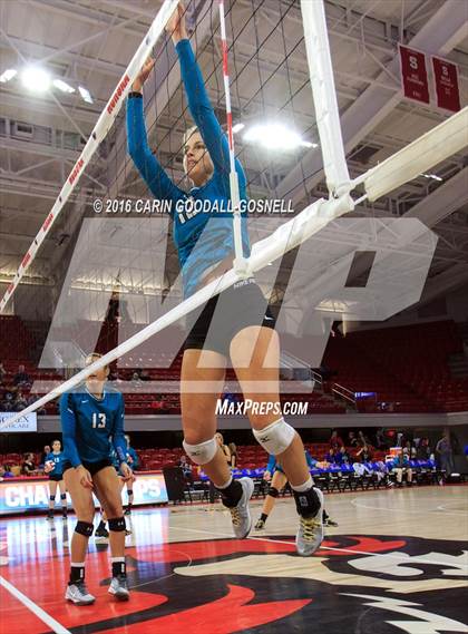 Thumbnail 3 in Cox Mill vs. Chapel Hill (NCHSAA 3A Final) photogallery.