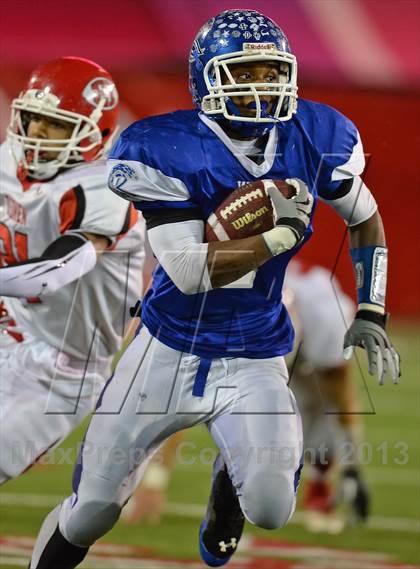 Thumbnail 3 in Riverhead vs. East Islip (Section 11 Division 2 Final) photogallery.
