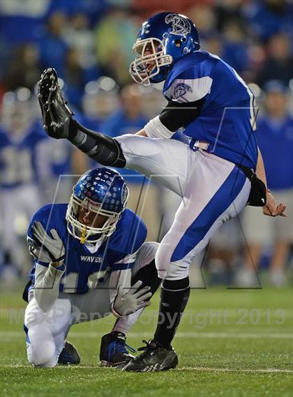 Thumbnail 3 in Riverhead vs. East Islip (Section 11 Division 2 Final) photogallery.