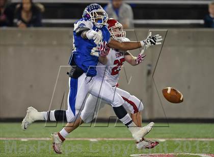 Thumbnail 1 in Riverhead vs. East Islip (Section 11 Division 2 Final) photogallery.