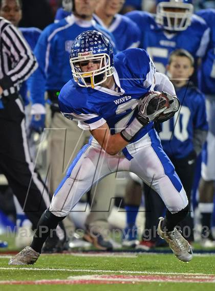 Thumbnail 2 in Riverhead vs. East Islip (Section 11 Division 2 Final) photogallery.
