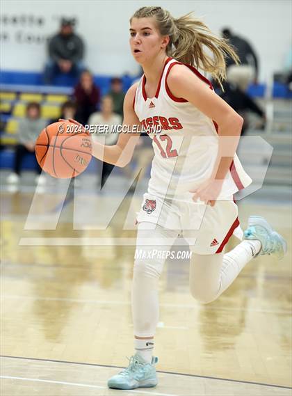 Thumbnail 1 in South Hadley vs. Tyngsborough (MIAA Division 4 Final Four) photogallery.