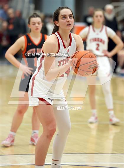 Thumbnail 1 in South Hadley vs. Tyngsborough (MIAA Division 4 Final Four) photogallery.