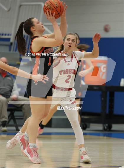 Thumbnail 1 in South Hadley vs. Tyngsborough (MIAA Division 4 Final Four) photogallery.