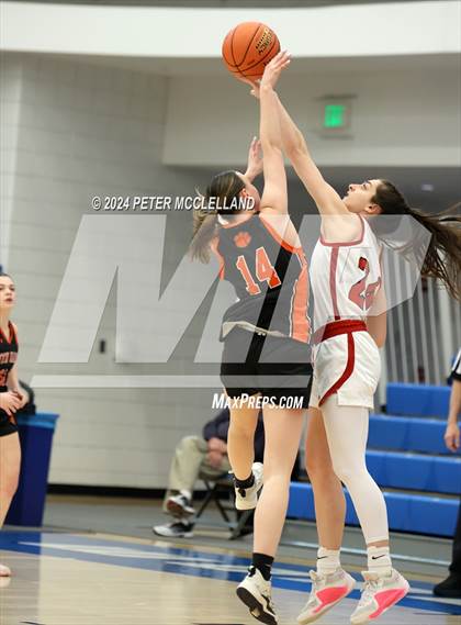 Thumbnail 2 in South Hadley vs. Tyngsborough (MIAA Division 4 Final Four) photogallery.