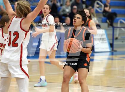 Thumbnail 1 in South Hadley vs. Tyngsborough (MIAA Division 4 Final Four) photogallery.