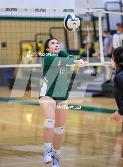 Thumbnail 3 in Trinity Catholic vs. Pensacola Catholic photogallery.