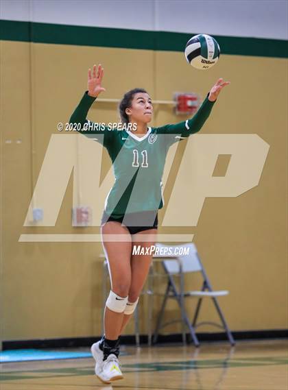 Thumbnail 3 in Trinity Catholic vs. Pensacola Catholic photogallery.