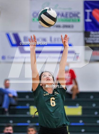 Thumbnail 2 in Trinity Catholic vs. Pensacola Catholic photogallery.